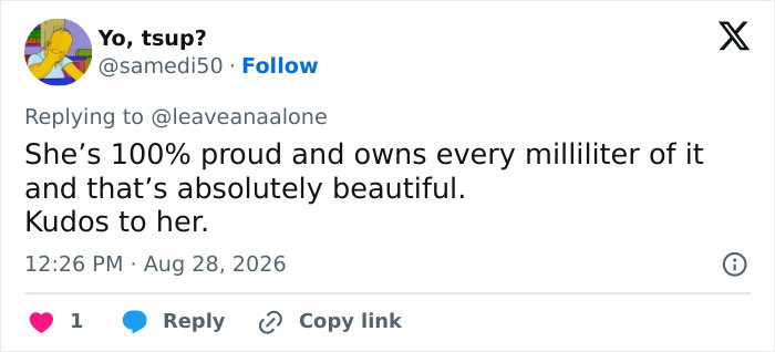 A tweet praising Sydney Sweeney for owning her look in the SYRN lingerie video, highlighting her confidence.