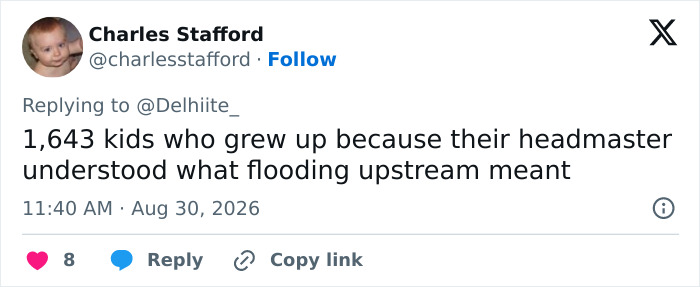 A tweet praising the hero teacher for saving children from Nepal floods by understanding the danger. A tweet praising the hero teacher for saving children from Nepal floods by understanding the danger.