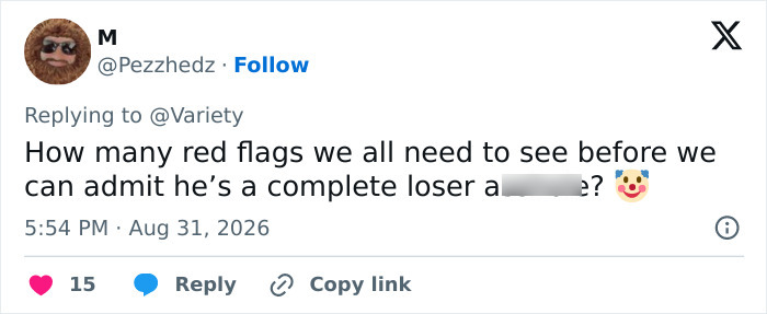 Screenshot of a tweet by M highlighting Mel Gibson's red flags after mocking a deaf interpreter. Screenshot of a tweet by M highlighting Mel Gibson's red flags after mocking a deaf interpreter.