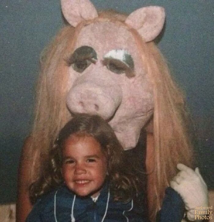31 Childhood Photos That Prove Old-School Mascots Were Absolutely Terrifying