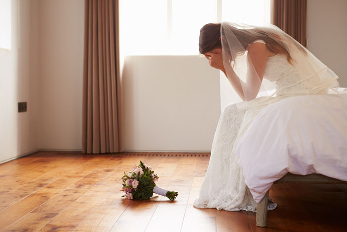 Mom Tries To Score A Free Wedding On Daughter’s Big Day, Gets Shut Down Fast By Furious Bride-To-Be Mom Tries To Score A Free Wedding On Daughter’s Big Day, Gets Shut Down Fast By Furious Bride-To-Be