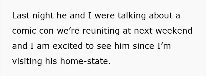 Text explaining a photographer and friend discussing reuniting at a comic con, visiting his home-state.