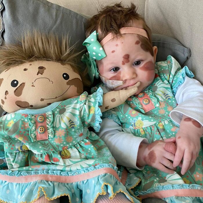 This Woman Continues To Create Custom Dolls That Celebrate Every Child’s Uniqueness (25 New Pics)
