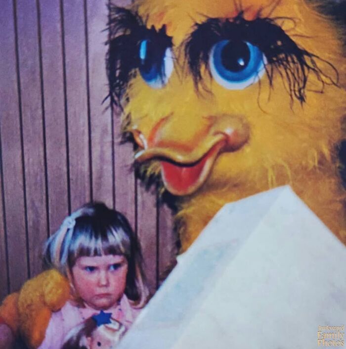 31 Childhood Photos That Prove Old-School Mascots Were Absolutely Terrifying