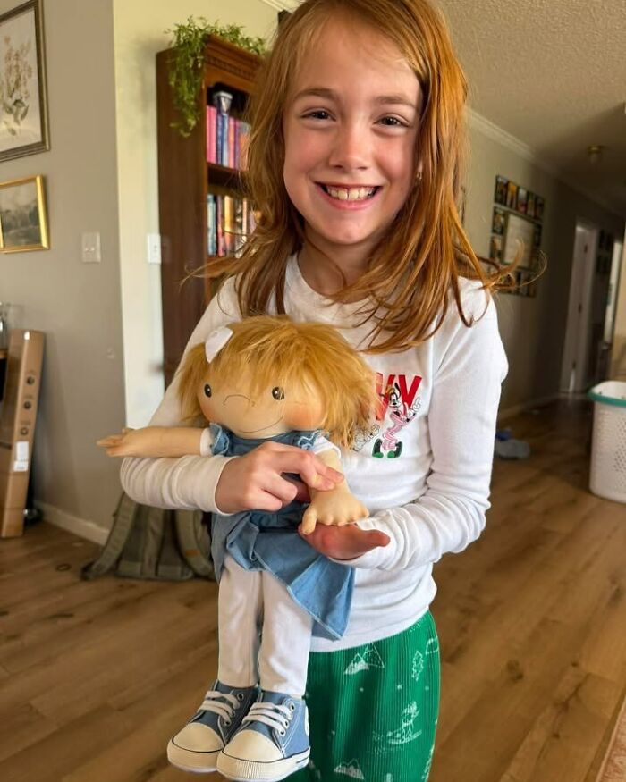 This Woman Continues To Create Custom Dolls That Celebrate Every Child’s Uniqueness (25 New Pics)
