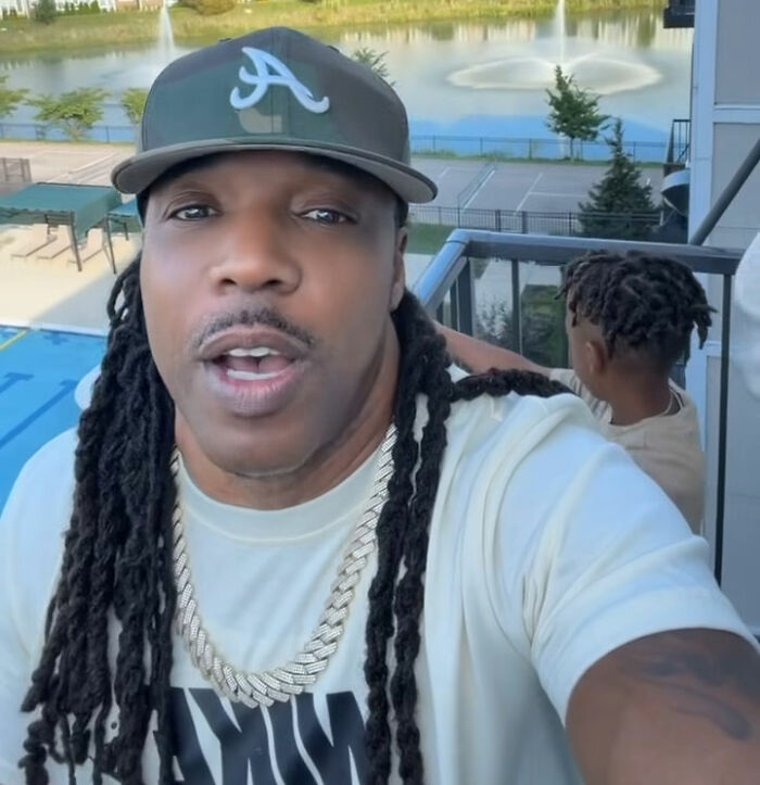 White Karen Confronts Dad And His Kids At Pool, Demands They Show ID In Display Of "Disgusting Behavior"