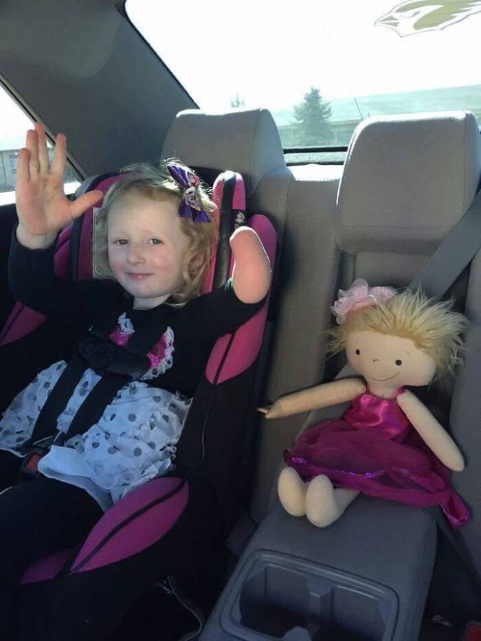 This Woman Continues To Create Custom Dolls That Celebrate Every Child’s Uniqueness (25 New Pics)