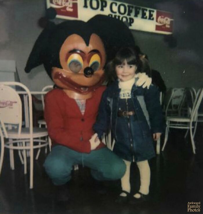 31 Childhood Photos That Prove Old-School Mascots Were Absolutely Terrifying