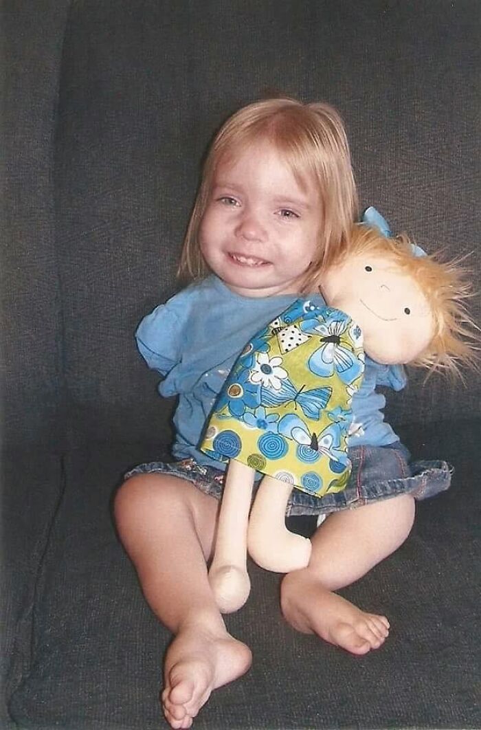 This Woman Continues To Create Custom Dolls That Celebrate Every Child’s Uniqueness (25 New Pics)