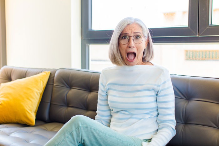 Wedding Turns Dramatic As Wacky MIL Tries To Wear White And Steals Bride's Dress, Fails Miserably Wedding Turns Dramatic As Wacky MIL Tries To Wear White And Steals Bride's Dress, Fails Miserably