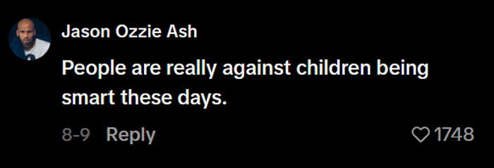 A social media comment from Jason Ozzie Ash defending a mom for kids reading and exercising, criticizing netizens. A social media comment from Jason Ozzie Ash defending a mom for kids reading and exercising, criticizing netizens.