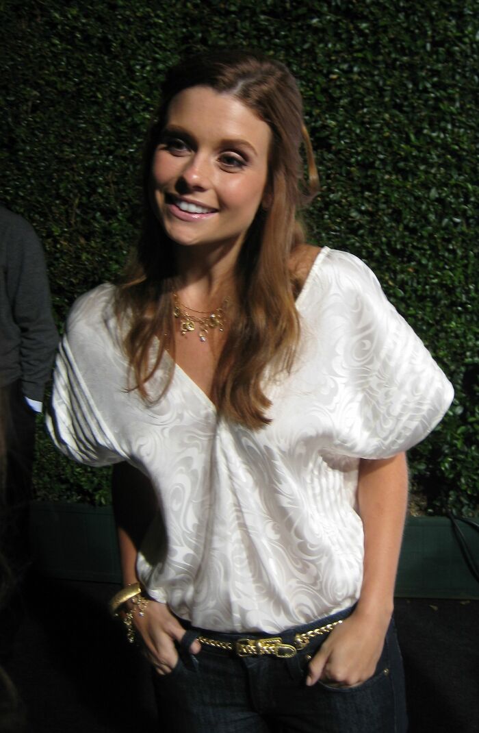 American Actress Joanna Garcia Swisher, 47