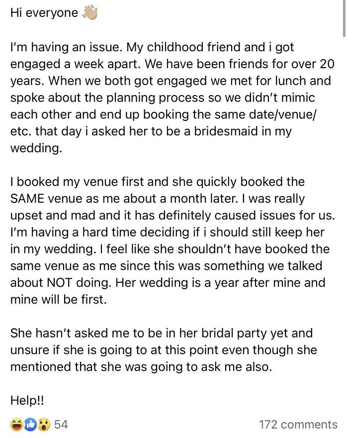A screenshot of a post by a bride upset her friend booked the same wedding venue and date, creating a wedding day nightmare.