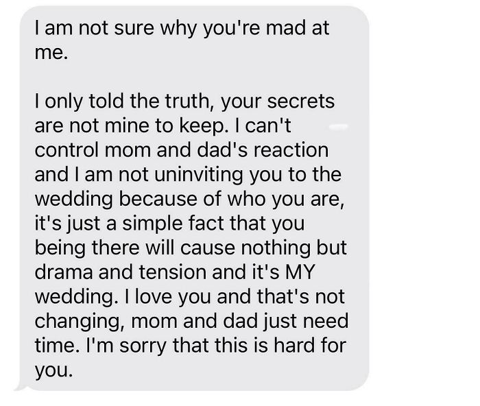 A message reveals a bride uninviting someone from her wedding day due to drama and tension.