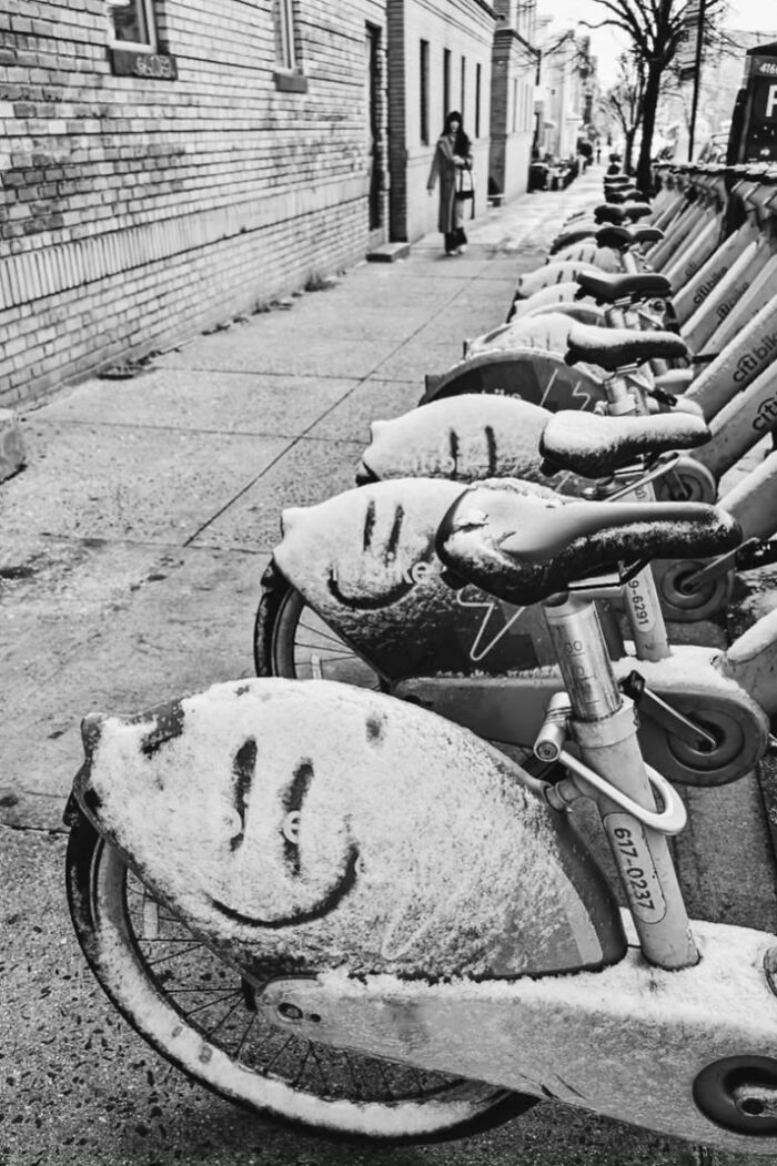 40 Striking Street Photos To Get You Ready For The Pure Street Photography Awards 2027