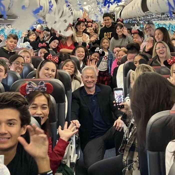 Every Year, Actor Gary Sinise Takes More Than 1,700 Family Members Of Fallen Soldiers To Walt Disney World For Free