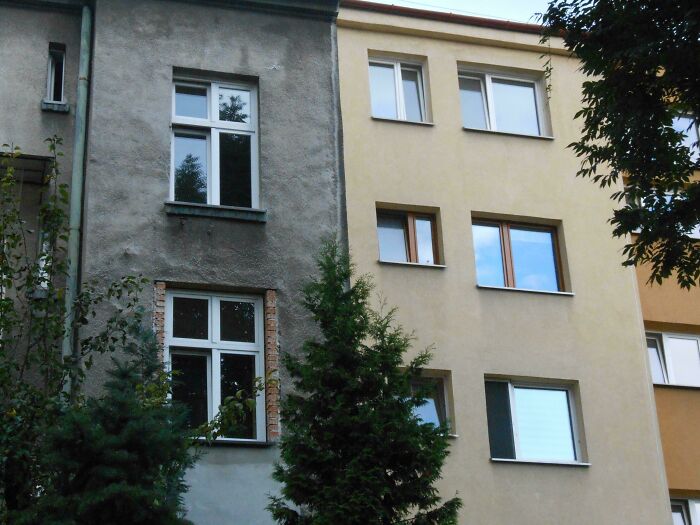 Just A Comparison How Much Lower The Floors Have Become To Squeeze More People In, Left Is Pre-War, Right Is Built After Ww2