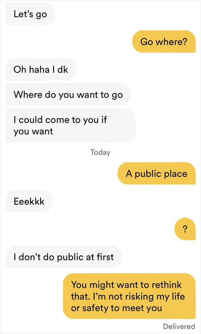 A wild screenshot from an online dating chat where one person refuses to meet in a public place, raising safety concerns.