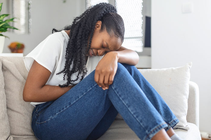 Woman Won’t Play MOH For Twin And Her Childhood Bully, Fam Asks Questions As The Truth Comes Out Woman Won’t Play MOH For Twin And Her Childhood Bully, Fam Asks Questions As The Truth Comes Out