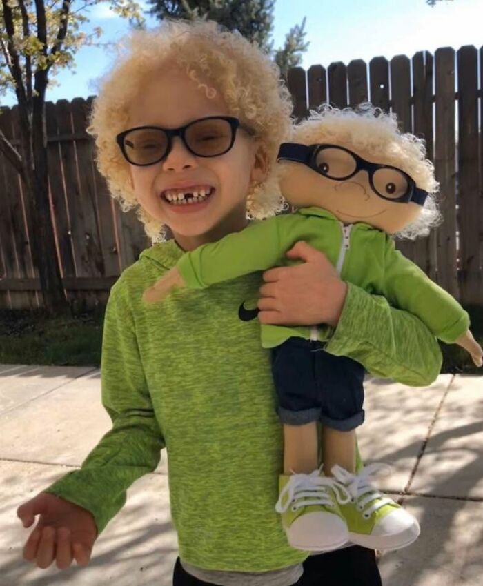 This Woman Continues To Create Custom Dolls That Celebrate Every Child’s Uniqueness (25 New Pics)