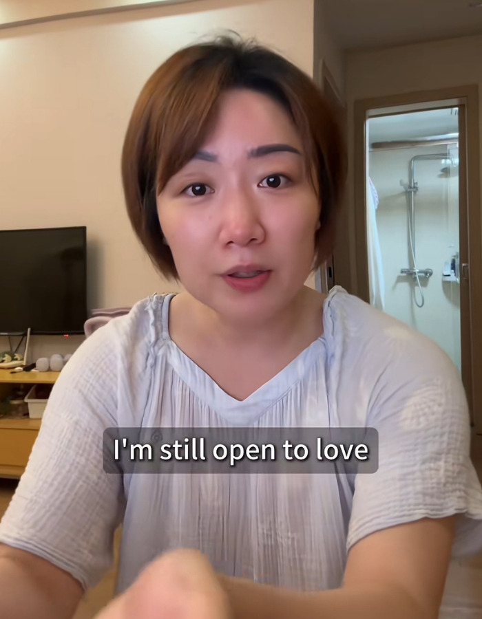 Mom Tried Setting Her Up With a Man Over 50, Then She Opened Up About China's Painful "Leftover Women" Label