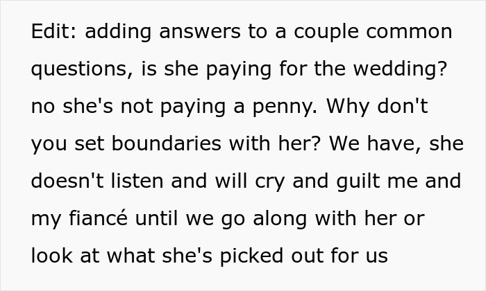 Mom Exposes Herself As A Homophobe After Trying To Take Over Daughter's Wedding Mom Exposes Herself As A Homophobe After Trying To Take Over Daughter's Wedding