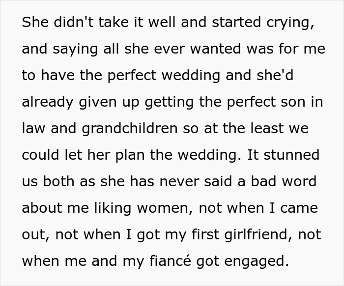 Mom Exposes Herself As A Homophobe After Trying To Take Over Daughter's Wedding Mom Exposes Herself As A Homophobe After Trying To Take Over Daughter's Wedding