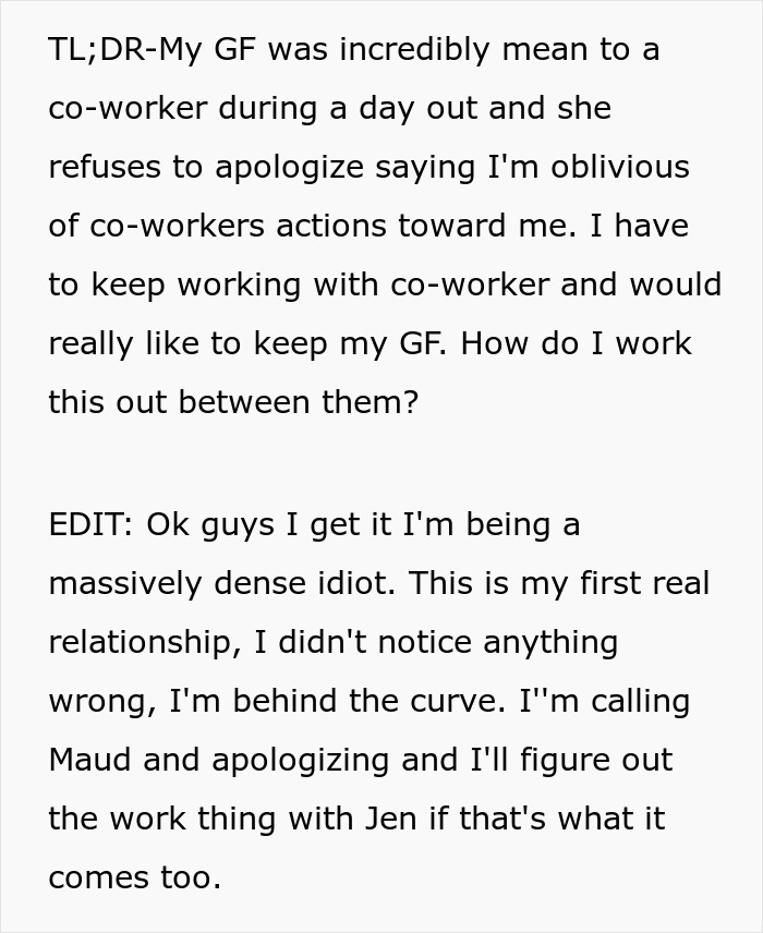 Guy Shows Just How Oblivious He Is After He Shares His Girlfriend's "Ridiculous" Behavior Guy Shows Just How Oblivious He Is After He Shares His Girlfriend's "Ridiculous" Behavior