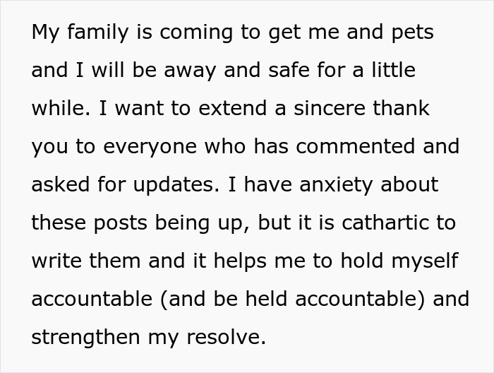 Laptop Gets Hidden Out Of Spite, Woman Sees This Is Just Red Flag Nr.1 After A 7-Year Relationship