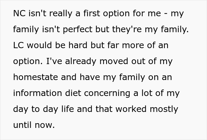 Woman Won’t Play MOH For Twin And Her Childhood Bully, Fam Asks Questions As The Truth Comes Out Woman Won’t Play MOH For Twin And Her Childhood Bully, Fam Asks Questions As The Truth Comes Out