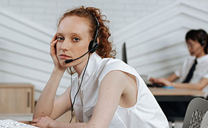 33 People Debate Whether Doing The Bare Minimum At Work Is Actually Fair