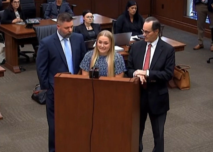 Cheerleader Laken Snelling makes her confession in court, revealing details about the newborn found hidden. Cheerleader Laken Snelling makes her confession in court, revealing details about the newborn found hidden.