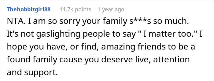 Fam Goes Above And Beyond For 2 Sets Of Twins And Ignores 17YO, He Finally Hits Them With The Truth Fam Goes Above And Beyond For 2 Sets Of Twins And Ignores 17YO, He Finally Hits Them With The Truth