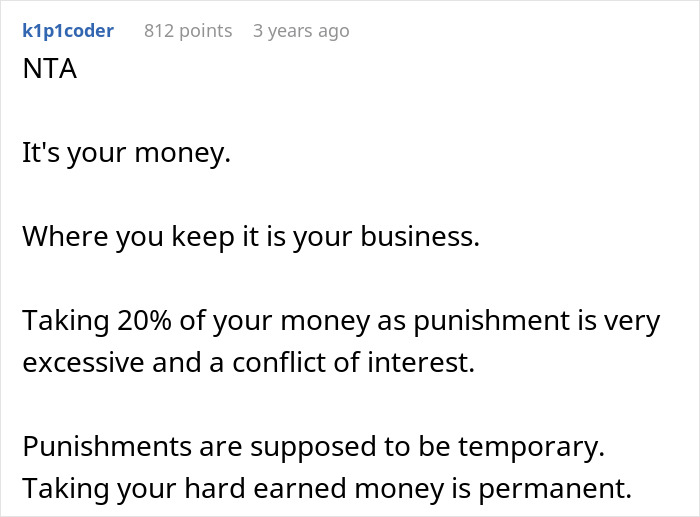 Teen Sells Handmade Crafts To Save Money, And Her Stepmom Threatens To Take It All As Punishment Teen Sells Handmade Crafts To Save Money, And Her Stepmom Threatens To Take It All As Punishment