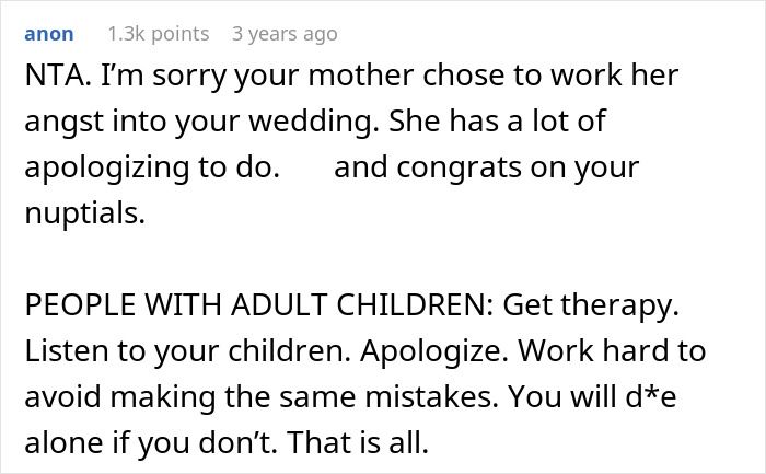 Mom Exposes Herself As A Homophobe After Trying To Take Over Daughter's Wedding Mom Exposes Herself As A Homophobe After Trying To Take Over Daughter's Wedding