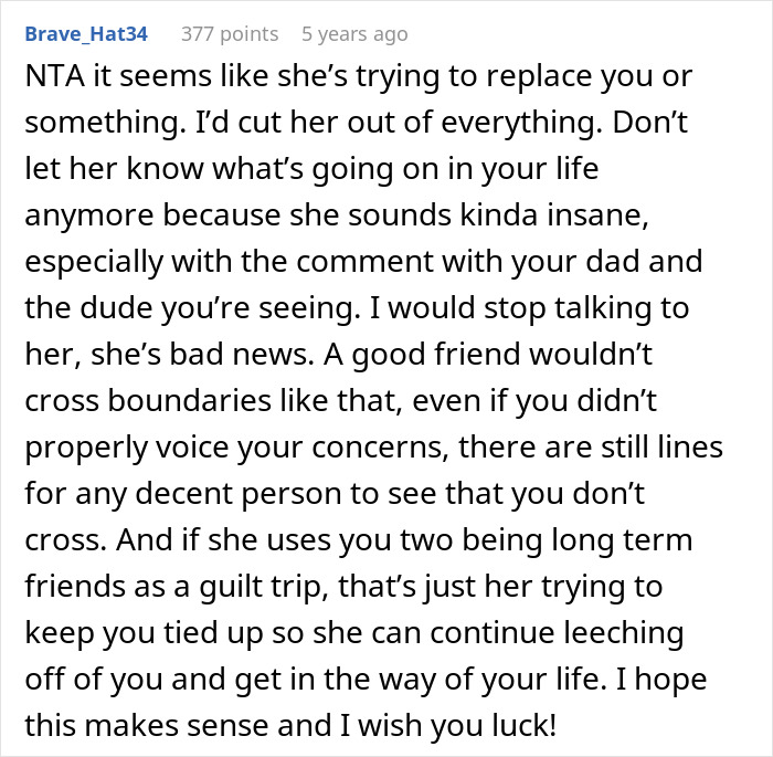 Woman Notices Her Friend Keeps Acting Stranger And Stranger, Finally Understands Why Woman Notices Her Friend Keeps Acting Stranger And Stranger, Finally Understands Why