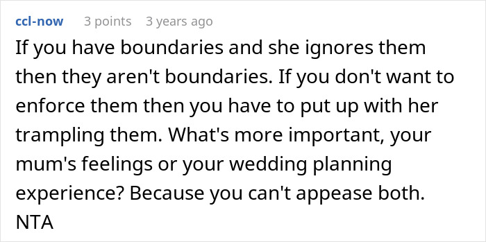 Mom Exposes Herself As A Homophobe After Trying To Take Over Daughter's Wedding Mom Exposes Herself As A Homophobe After Trying To Take Over Daughter's Wedding