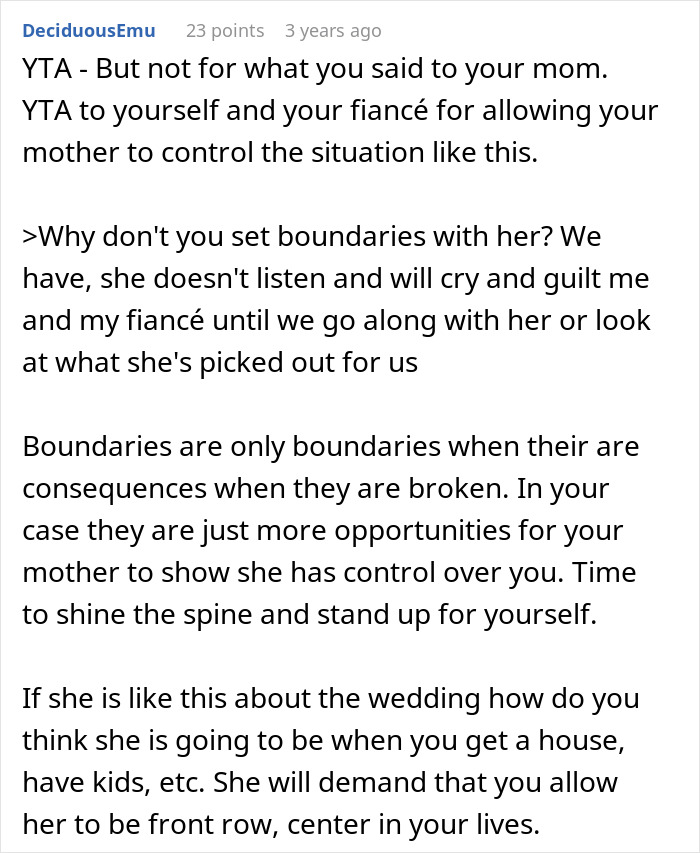 Mom Exposes Herself As A Homophobe After Trying To Take Over Daughter's Wedding Mom Exposes Herself As A Homophobe After Trying To Take Over Daughter's Wedding