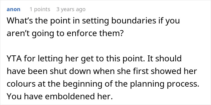 Mom Exposes Herself As A Homophobe After Trying To Take Over Daughter's Wedding Mom Exposes Herself As A Homophobe After Trying To Take Over Daughter's Wedding