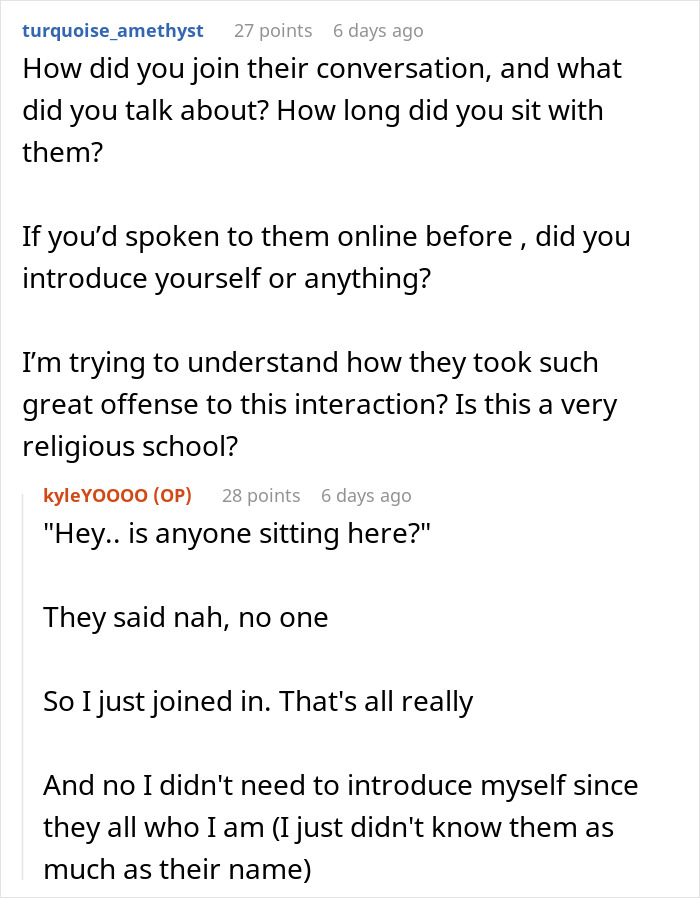 A screenshot of a Reddit discussion about a guy who joined a group of female classmates to socialize, showing interaction details. A screenshot of a Reddit discussion about a guy who joined a group of female classmates to socialize, showing interaction details.