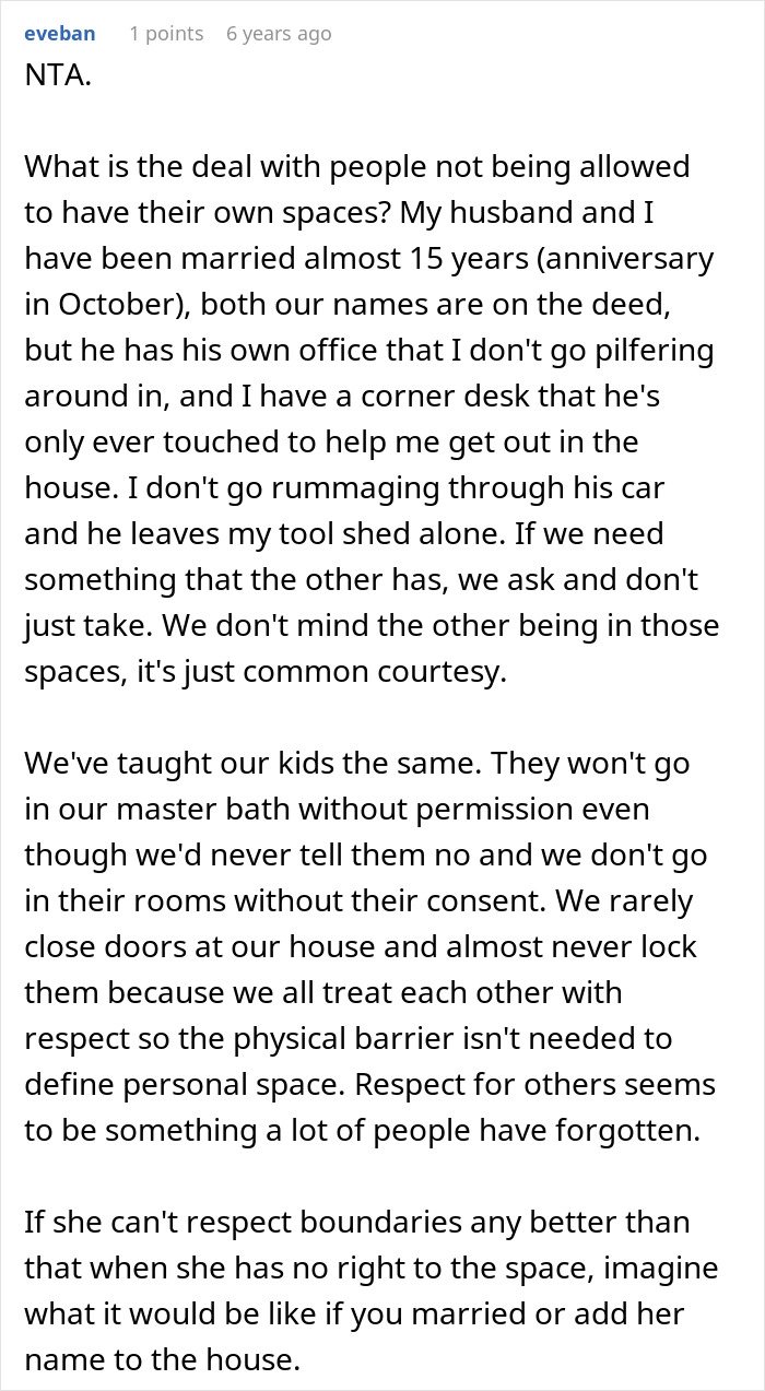 A lengthy Reddit comment emphasizes respect and boundaries when a woman moves into a guy's house.