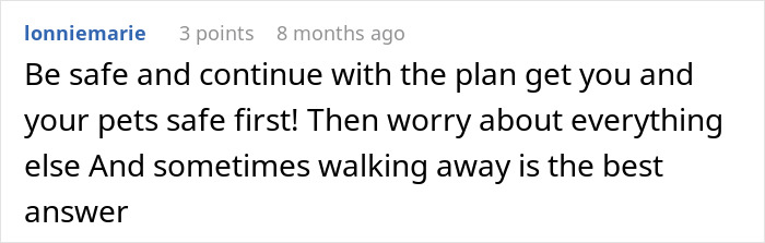 A woman deals with a hidden laptop, a clear red flag in her 7-year relationship. A woman deals with a hidden laptop, a clear red flag in her 7-year relationship.
