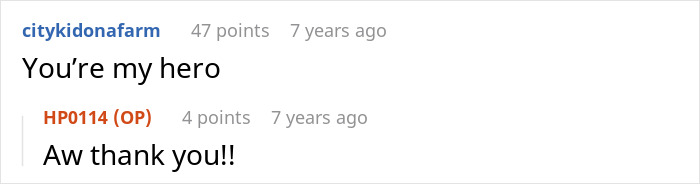 A screenshot of a Reddit comment section, showing a user complimenting the bride and her thanking them for the wedding photos. A screenshot of a Reddit comment section, showing a user complimenting the bride and her thanking them for the wedding photos.