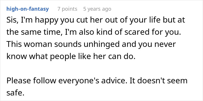 Woman Notices Her Friend Keeps Acting Stranger And Stranger, Finally Understands Why Woman Notices Her Friend Keeps Acting Stranger And Stranger, Finally Understands Why