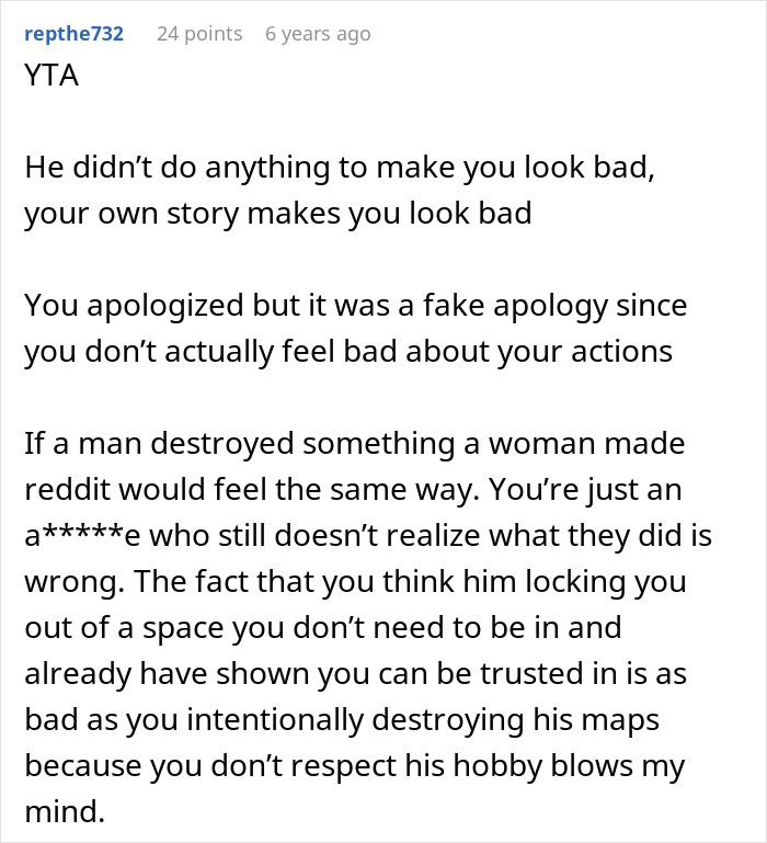 A Reddit comment from repthe732 saying the woman's story makes her look bad and she gave a fake apology about house boundaries.