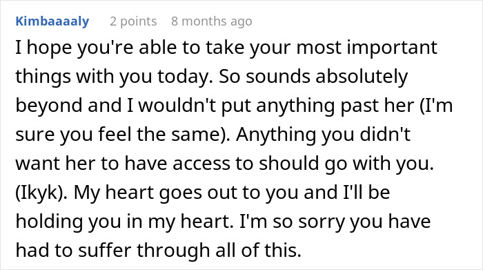 A comment suggests taking important things, noting the hidden laptop in a 7-year relationship as a red flag. A comment suggests taking important things, noting the hidden laptop in a 7-year relationship as a red flag.