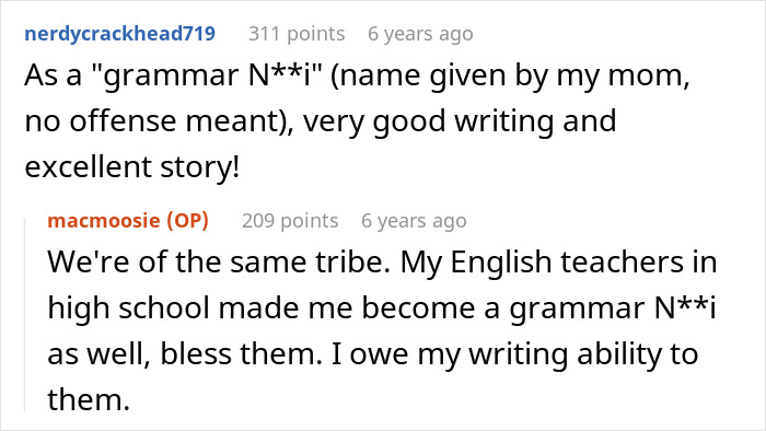 Reddit comments on good writing and grammar, referencing the story about a shopper and weapon threat.