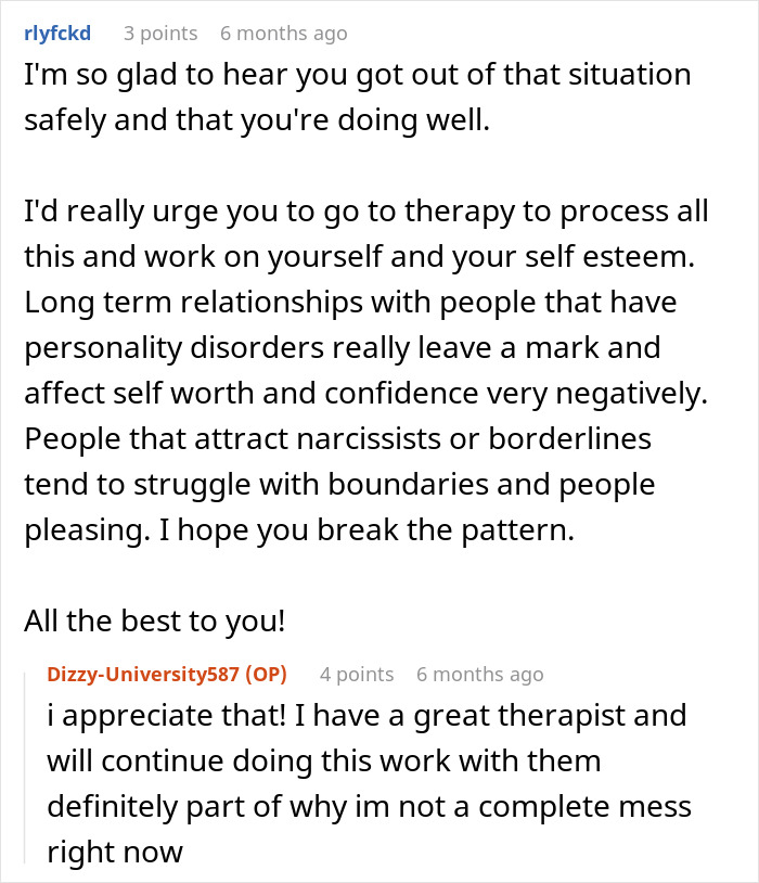 A comment offering advice to a woman after seeing red flags in her relationship, suggesting therapy. A comment offering advice to a woman after seeing red flags in her relationship, suggesting therapy.