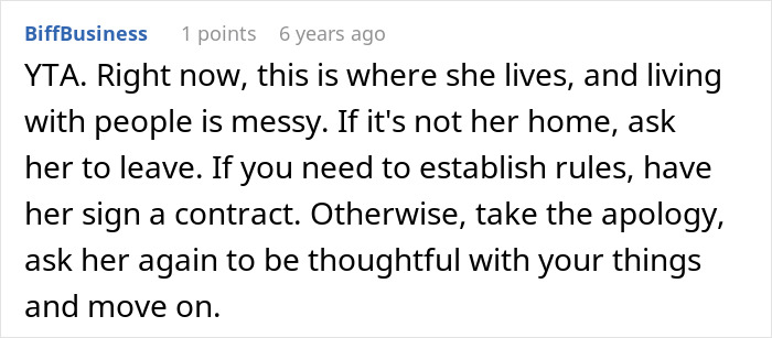 A Reddit comment advising on boundaries when a woman moves into a guy's house.