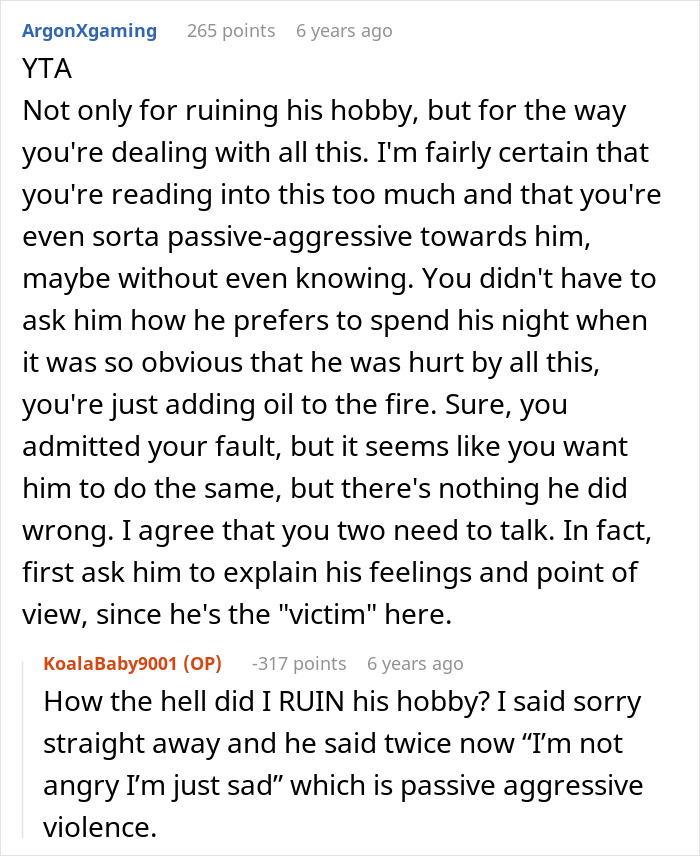 A Reddit comment from ArgonXgaming discusses a woman moving into a guy's house and dismissing his boundaries.